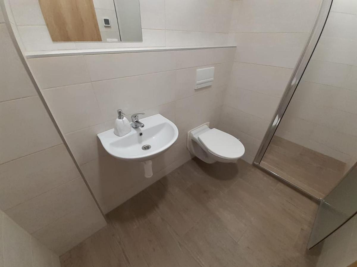 Valen Apartmany Валтис Екстериор снимка