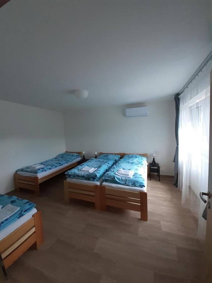 Valen Apartmany Валтис Екстериор снимка