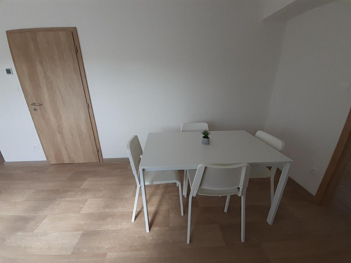 Valen Apartmany Валтис Екстериор снимка