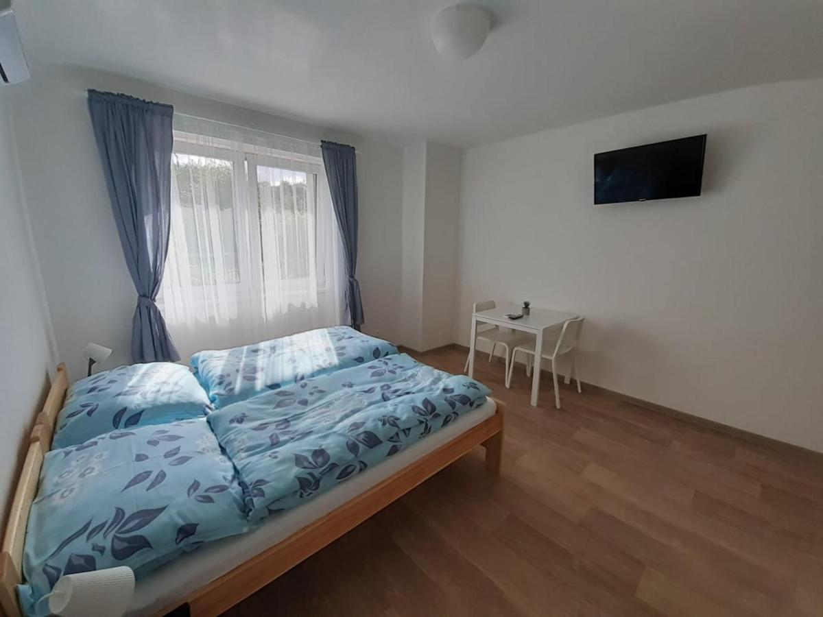 Valen Apartmany Валтис Екстериор снимка